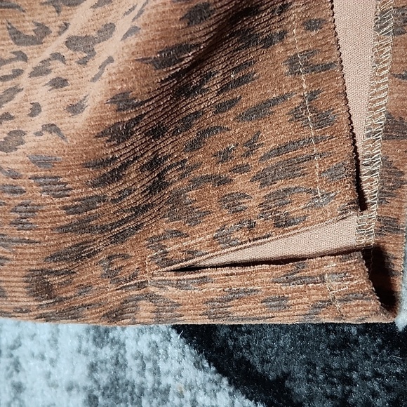 MITTOSHOP LEOPARD PRINT CORDUROY SNAP-BUTTON JACKET - Picture 7 of 14